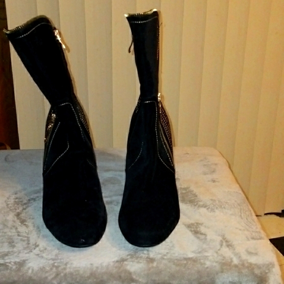 Ashley Stewart Shoes - Ashley Stewart Romeo boot size 11